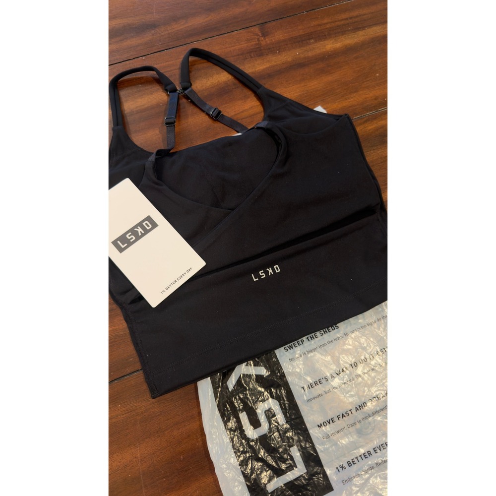 LSKD Twist Performance Tank with Shelf Bra Black Women XS Zephyr Fabric NWT NEW - Picture 6 of 16